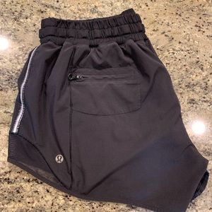 Lululemon hotty hot shorts